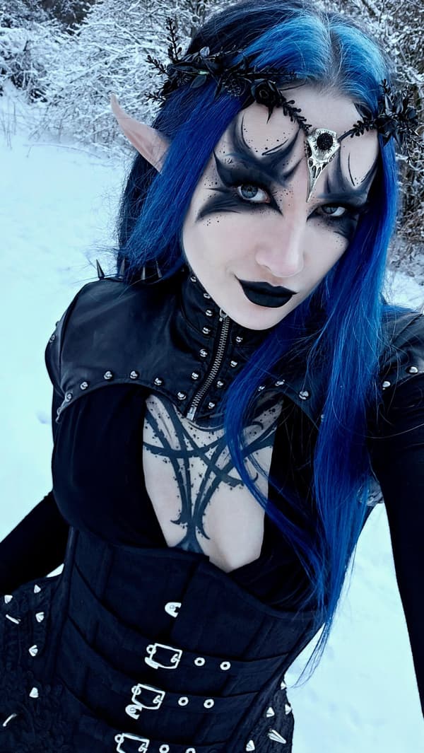 Gotisk sort blomsterkrone, perfekt til Halloween cosplay
