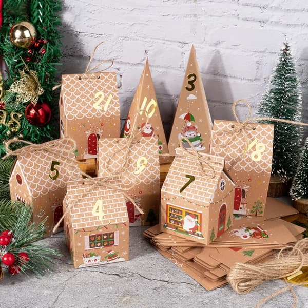24 delar adventskalender presentaskar - Julgodisaskar presentförpackning - Triangulära adventskalender presentaskar - Jul - 24 delar
