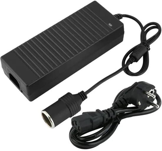 230V til 12V Bilstrømomformer – 180W – 15A – Med cigarettænderforbindelse – Sort