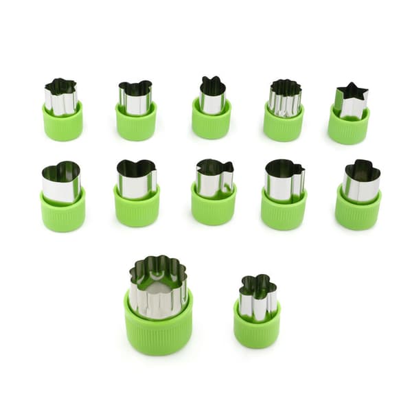 12 mini grönsaksformade kakformar för barn