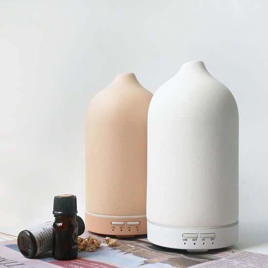 Aromadiffuser - keramisk diffuser til æteriske olier - BPA-fri aromaterapi diffuser med timerfunktion og automatisk slukning - 120 ml