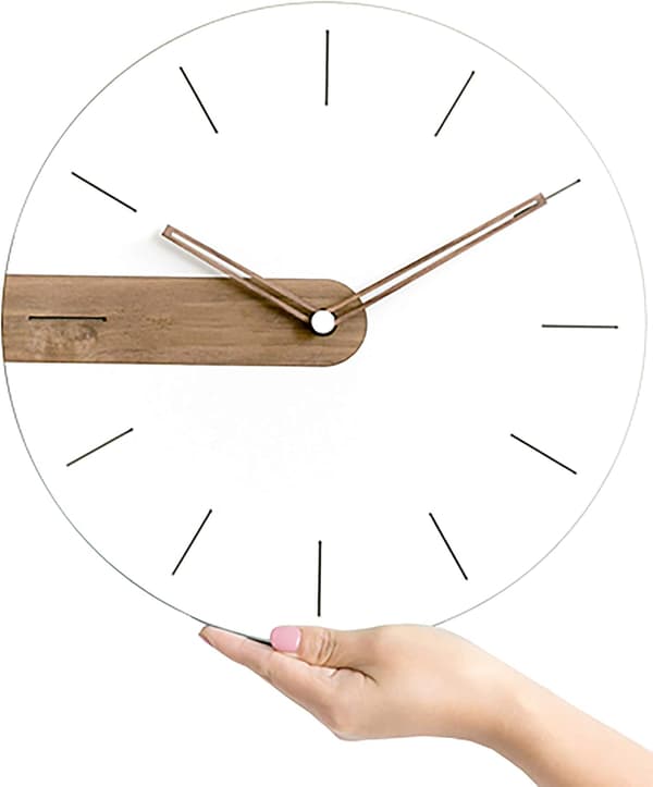 Modern minimalistisk tyst väggklocka med synliga träelement (inga siffror)