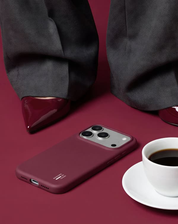 Silicone Case MagSafe iPhone 17 Fine Wine