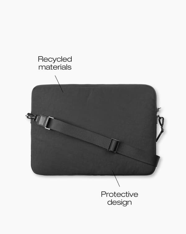 Elevated Laptop Sleeve 16\" Black
