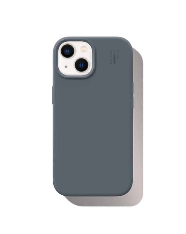 Silicone Case iPhone 13 / 14 / 15 / 16e / 17e Midnight Blue