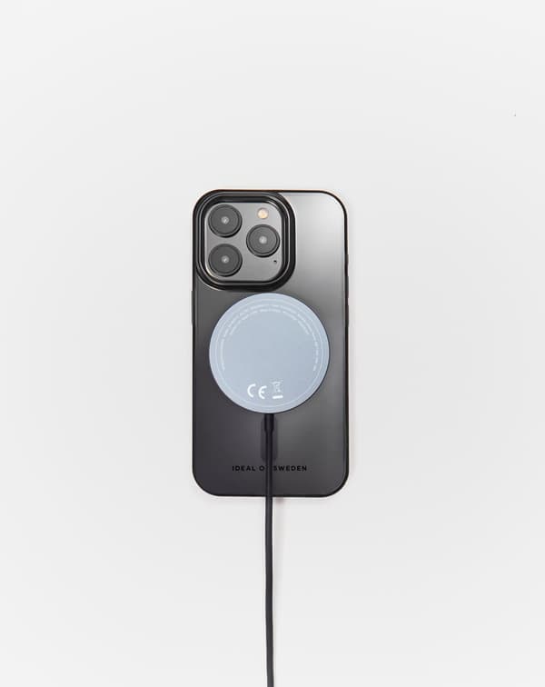 Biscuit MagSafe Charger Black