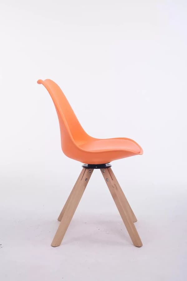 Orange besöksstol i konstläder med träunderrede