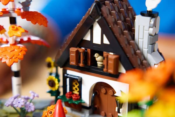 LEGO ICONS 11372 Efterårshyttehave