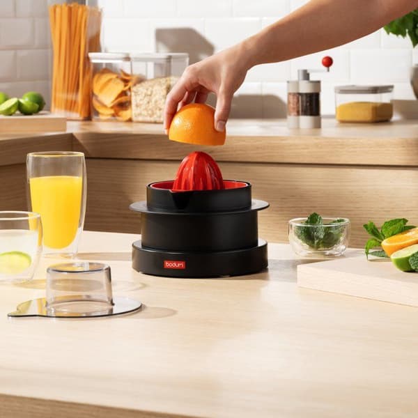 Elektrisk citruspresser - BODUM - ETTORE - 30 W - 350 ml - Sort