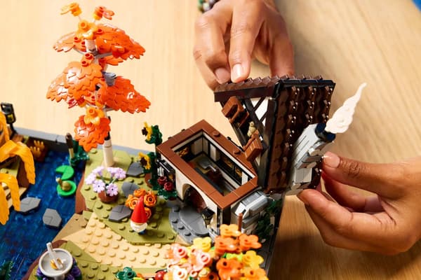 LEGO ICONS 11372 Höststugaträdgård