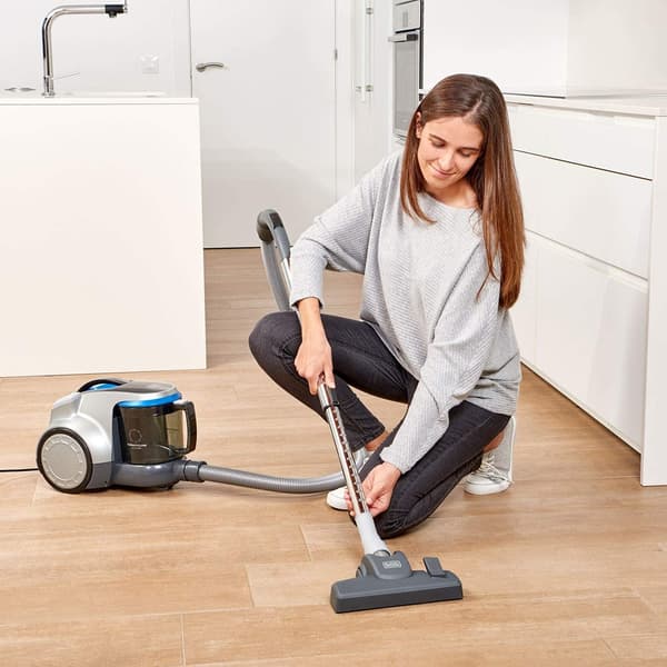 Pölypussiton imuri Black+Decker BXVML700E (700W)