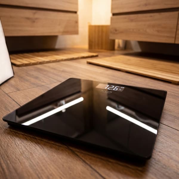 Badevægt ADLER AD 8194b genopladelig USB-C Sort