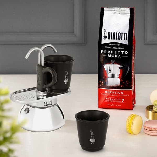 Italiensk kaffemaskinesæt + 2 kopper - BIALETTI - Mini induktion - 100 ml - Rustfrit stål / Sort