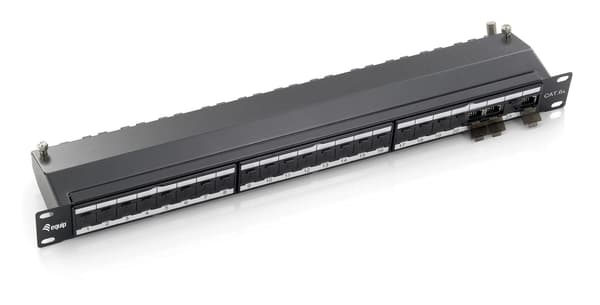 19-tums patchpanel 24xRJ45 Cat6a FTP 1U