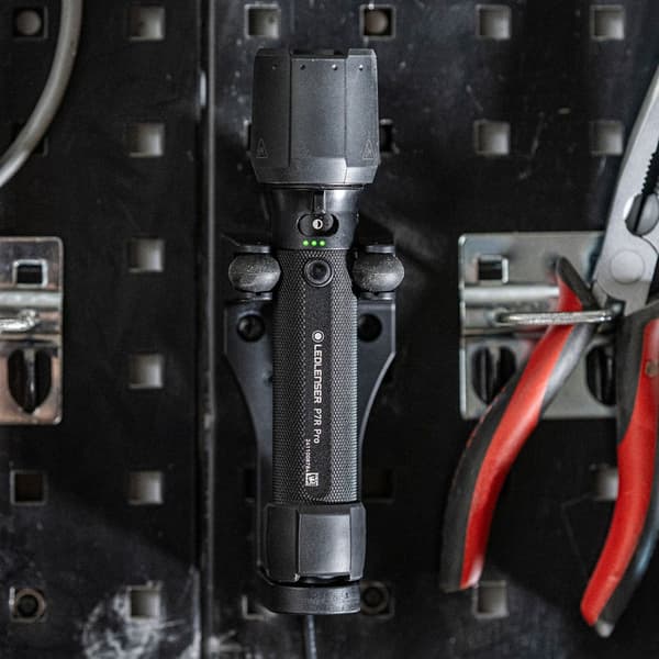 Ledlenser P7R Pro Sort Håndlommelygte LED