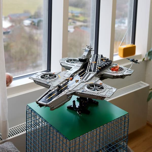 LEGO | Marvel 76354 SHIELD Helicarrier - Avengers-sæt til voksne - Modelfly