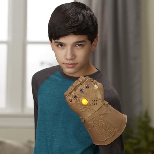 Hasbro Marvel Avengers Infinity Gauntlet + Ljus och Ljud
