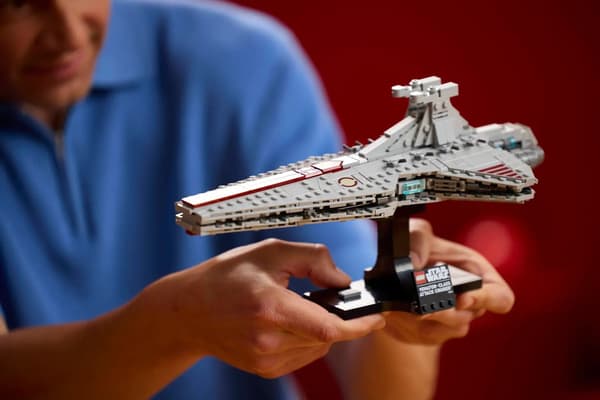 LEGO STAR WARS 75441 Venator-klassens attackkryssare