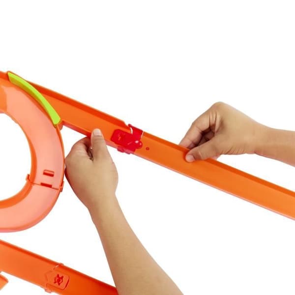 Hot Wheels - Multi Crash Track - Moottoroitu tehostussarja ja auto - Hot Wheels - JFD12