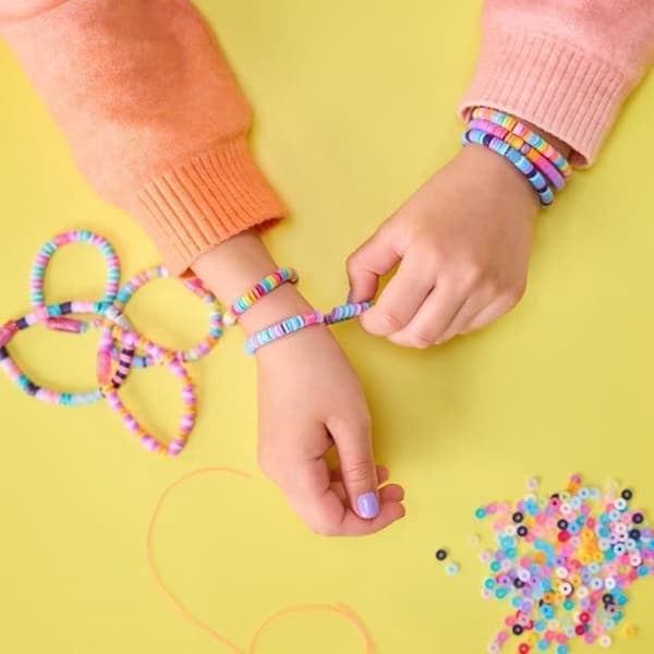 Armbandsworkshop - Heishi - för 7-åringar - Cool Maker
