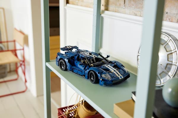LEGO TECHNIC 42154 FORD GT (2022)