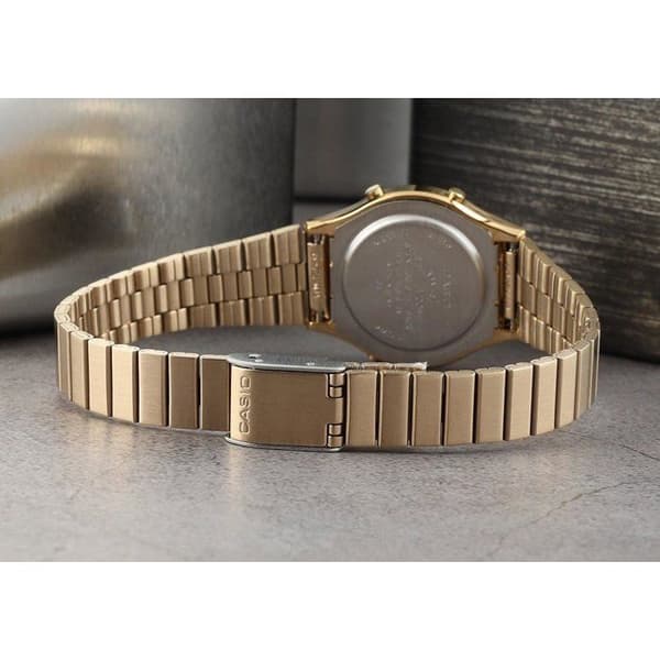 Klocka - CASIO - LA700WEG - Unisex - Guld - Kvarts - Digital