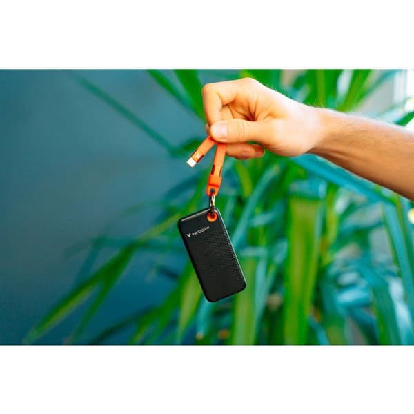 Extern SSD - VERBATIM - Pocket - 2TB - Svart/Orange