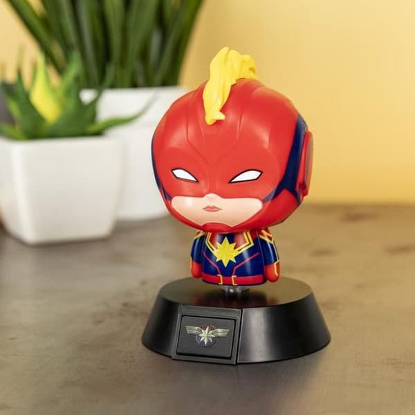 Captain Marvel Icon Lamp