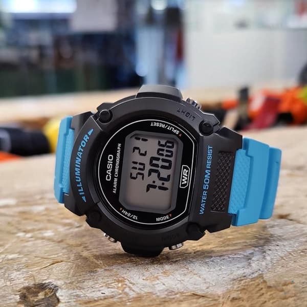 CASIO - Resin klocka - BASIC - Blå
