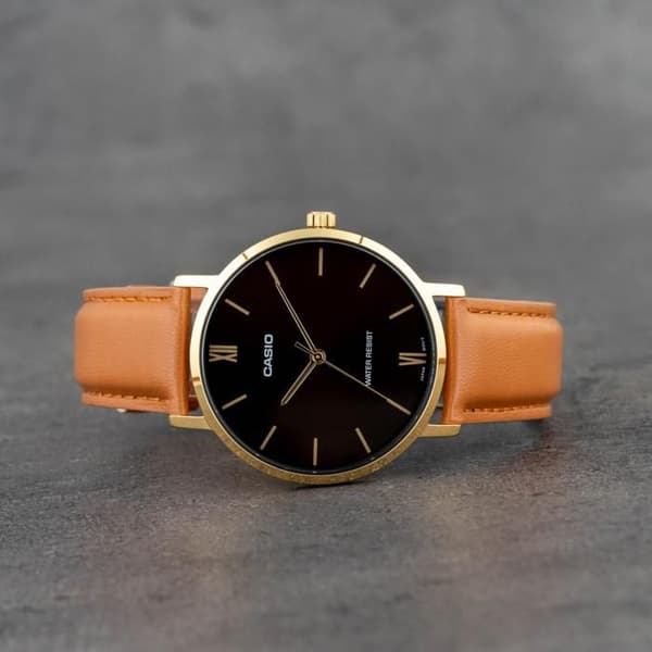 Casio MTP-VT01GL-5BUDF Klocka för män 40 mm 3 ATM