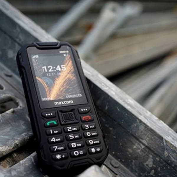 Smartphone Maxcom Strong MM918 4G VoLTE Dual SIM Vandtæt IP68 Sort