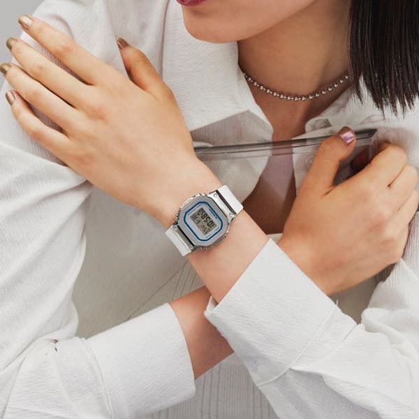 Casio GM-S5600LC-7DR Klocka för Kvinna