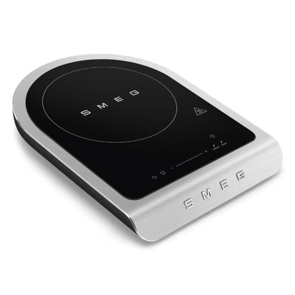SMEG Bärbar Induktionshäll Svart