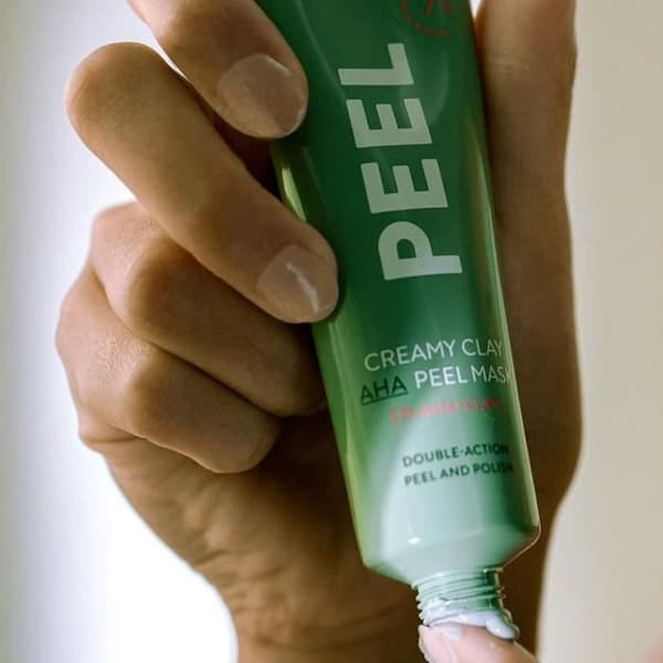 Aha Madara Peel Clay Glow Boosting Mask - Grön - 60ml