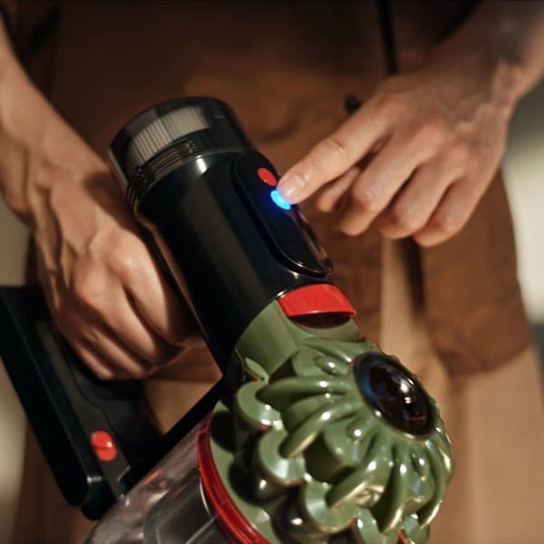 DYSON V8 Cyclone - Trådløs støvsuger - Effekt 150 AW - 60 min - Sort