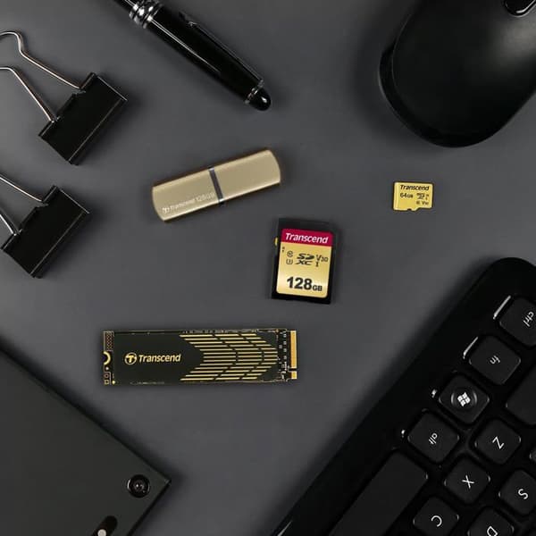 Flash hukommelseskort - TRANSCEND - Micro SDHC - 32 Go - Video Class V30 / UHS-I U3 / Class10