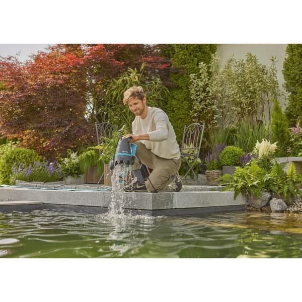Afløbs pumpe - GARDENA - 20000 BASIC - Kapacitet 20000 l/h - Effekt 550 W - Flyder