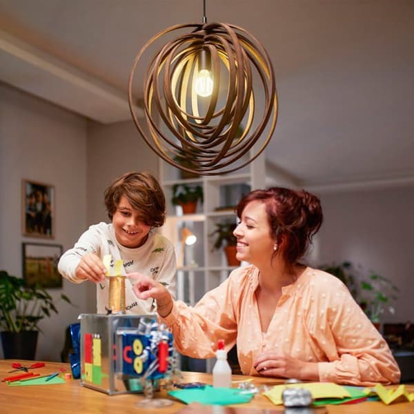 LED E14 Globe P45 2,3W (40W) Transparent 485lm 2700K Energiklass A