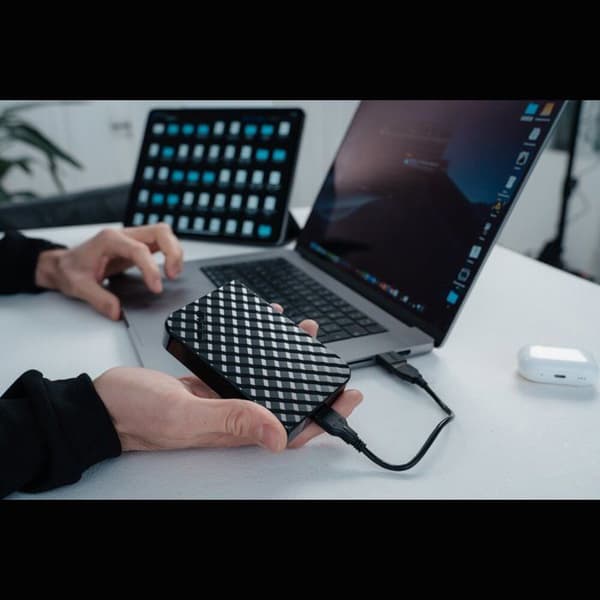 Ekstern harddisk 2 TB Store'n'Go