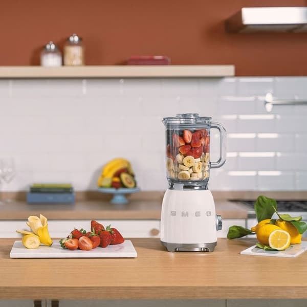 Blender - Smeg - BLF03WHEU - 800 Watt - 1,5 Liter - 4 förinställda program
