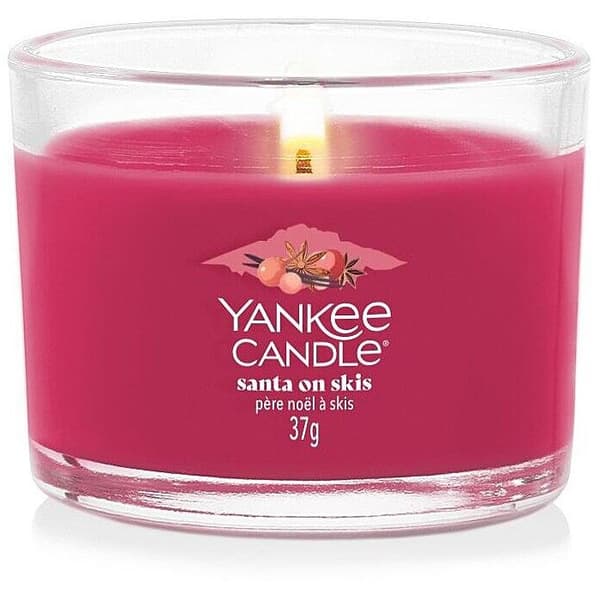 YANKEE CANDLE Glaslys Santa på ski