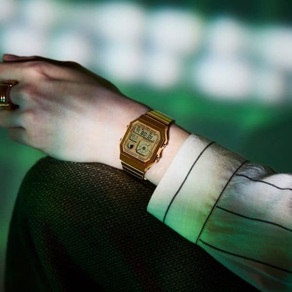 Ur - Casio - A130WEG-9AEF - Guld rustfrit stål - Vandbestandig 3 bar - Digital