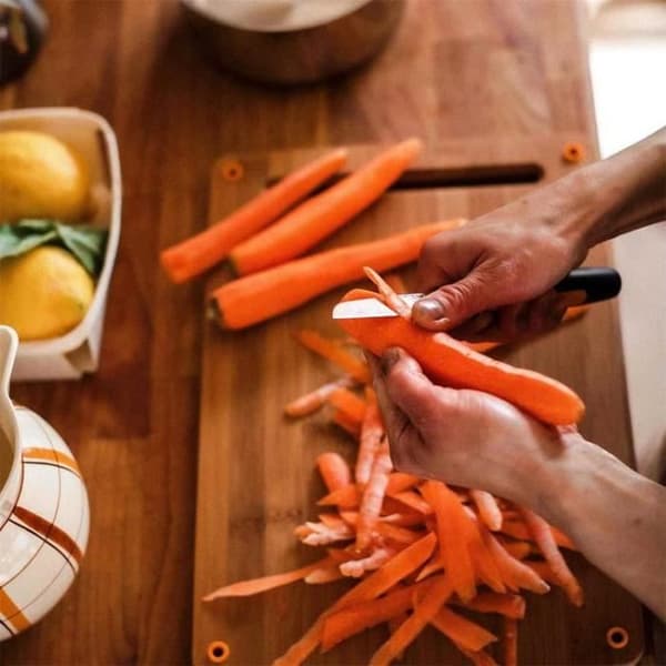 FISKARS grøntsagskniv lige blad