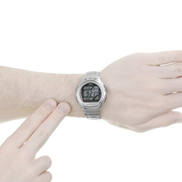 CASIO Ur med radio - Multifunktioner - Stål