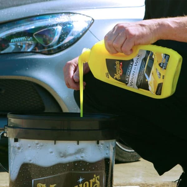 MEGUIAR'S - ULTIMATE Wash & Wax SCHAMPOO