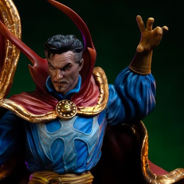 Staty - IRON STUDIOS - Dr. Strange - 38cm - Polystone - Målad för hand - Färgglad