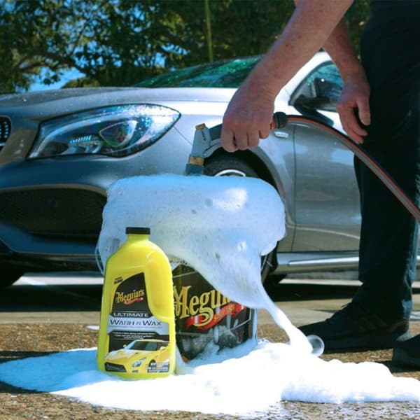 MEGUIAR'S - ULTIMATE Wash & Wax SCHAMPOO