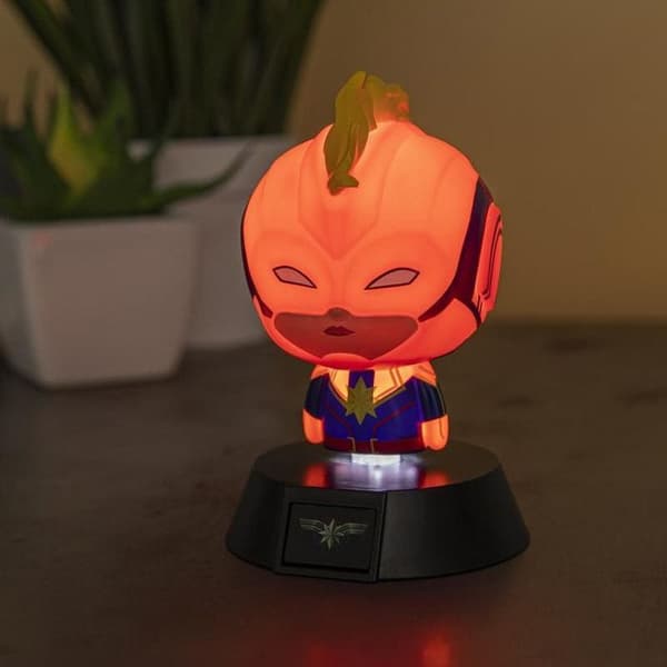 Captain Marvel Icon Lamp