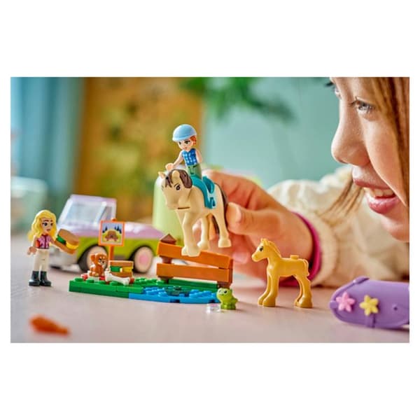 42695 Hesten og føllets trailer ® Friends