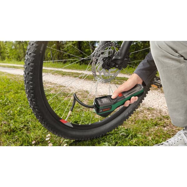 Trådlös luftkompressor - Bosch - PNEO - däckpump (cykel, bil, motorcykel)